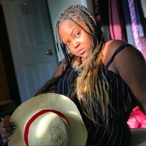 Meet your Posher, Keomi